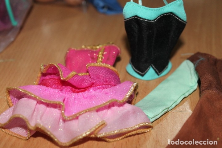 Barbie y Ken: lote vestidos mu&ntilde;eca barbie - Foto 2