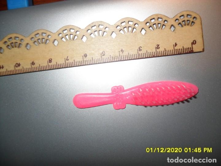Barbie y Ken: Peine accesorio Mu&ntilde;eca barbie - Foto 1