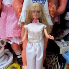 Barbie y Ken: VESTIDO TIPO MONO MUÑECA BARBIE. Lote 193391646