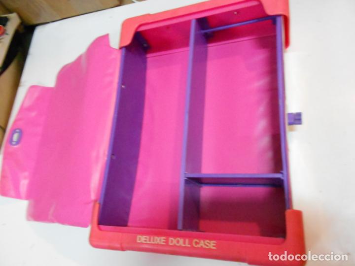 antiguo maletin maleta barbie para guardar muñe - Comprar Barbie y Ken -  Vestidos y Accesorios en todocoleccion - 201722465