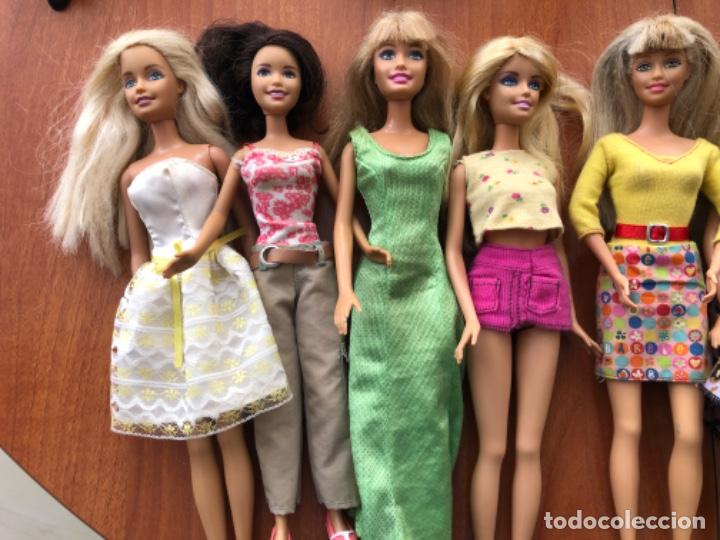 Barbie y Ken: Lote de muñecas Barbie y muñeco Ken - Foto 2 - 202650881