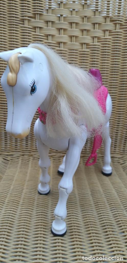 Barbie y Ken: Caballo de mu&ntilde;eca BARBIE - Foto 2