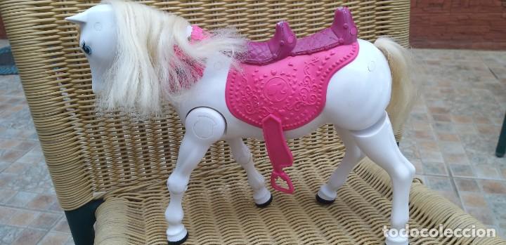 Barbie y Ken: Caballo de mu&ntilde;eca BARBIE - Foto 3
