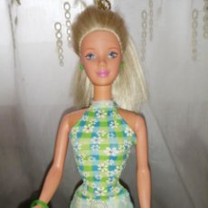 Barbie y Ken: BARBIE PRETTY IN PLAID 1998