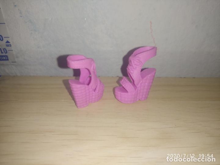 Barbie y Ken: Zapatos de mu&ntilde;eca barbie - Foto 3