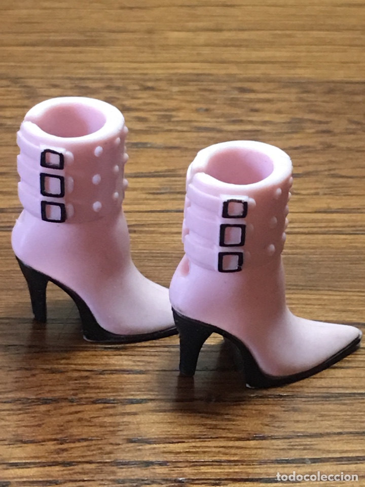 Barbie y Ken: BOTAS BOTINES PARA MU&Ntilde;ECA TIPO BARBIE - Foto 4