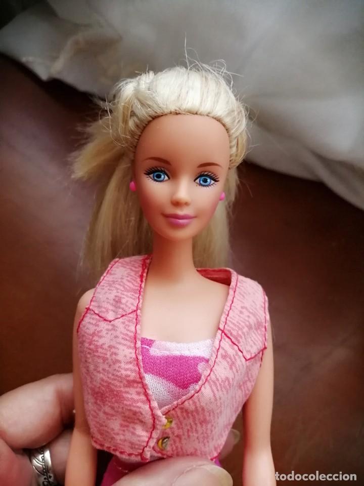 BARBIE DE MATTEL (Juguetes - Muñeca Extranjera Moderna - Barbie y Ken - Vestidos y Accesorios)