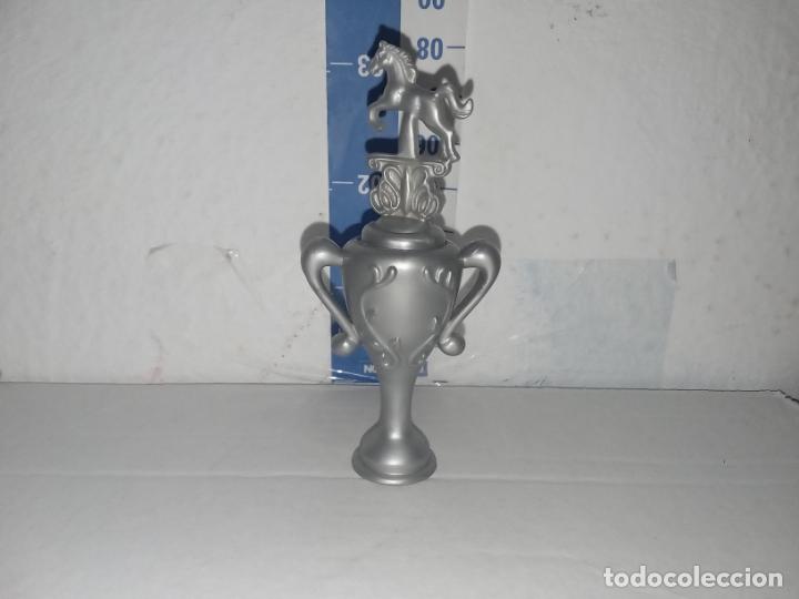 Barbie y Ken: Trofeo caballo de mu&ntilde;eca barbie - Foto 3