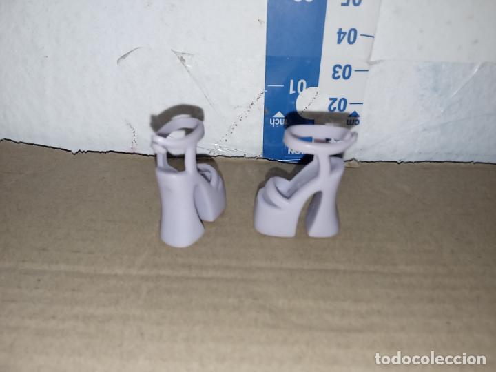 Barbie y Ken: Zapatos de mu&ntilde;eca Barbie - Foto 3