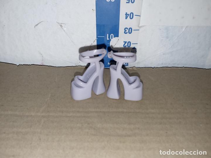 Barbie y Ken: Zapatos de mu&ntilde;eca Barbie - Foto 1
