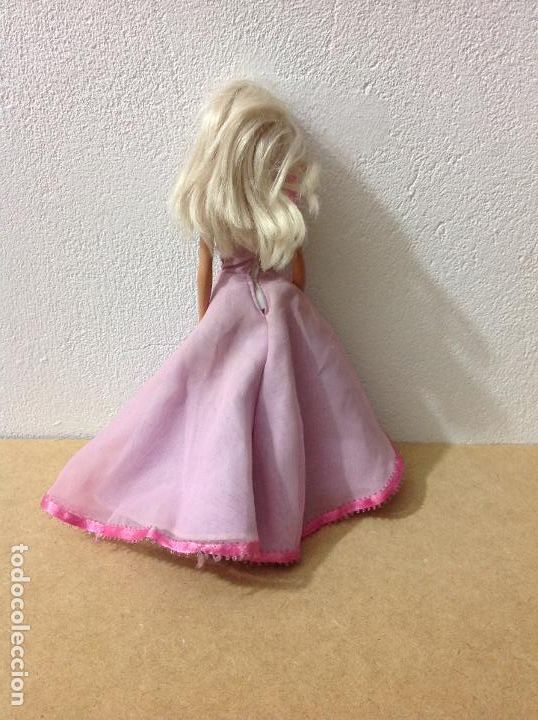 Barbie y Ken: Mu&ntilde;eca Barbie - Foto 2