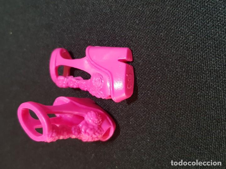 Barbie y Ken: Zapatos barbie - Foto 2