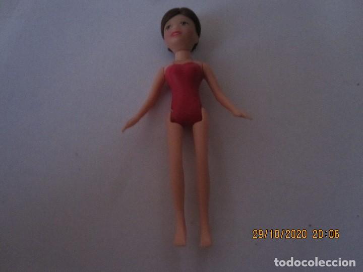 Barbie y Ken: mini mu&ntilde;eca de barbie magneticas - Foto 1