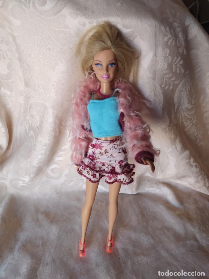 Barbie y Ken: BARBIE CON CONJUNTO HIPY - Foto 1