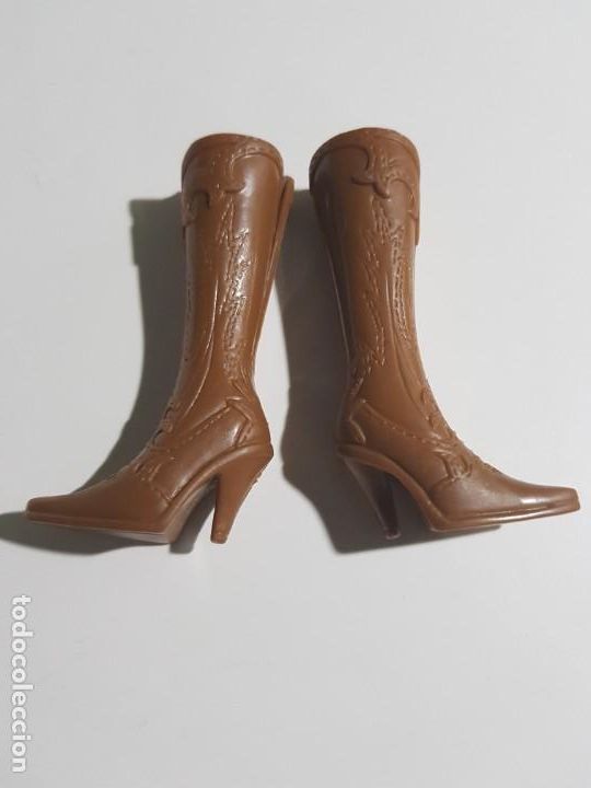 Barbie y Ken: Botas barbie - Foto 1