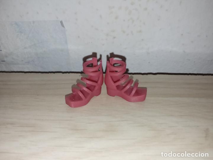 Barbie y Ken: Zapatos de Mu&ntilde;eca barbie - Foto 1