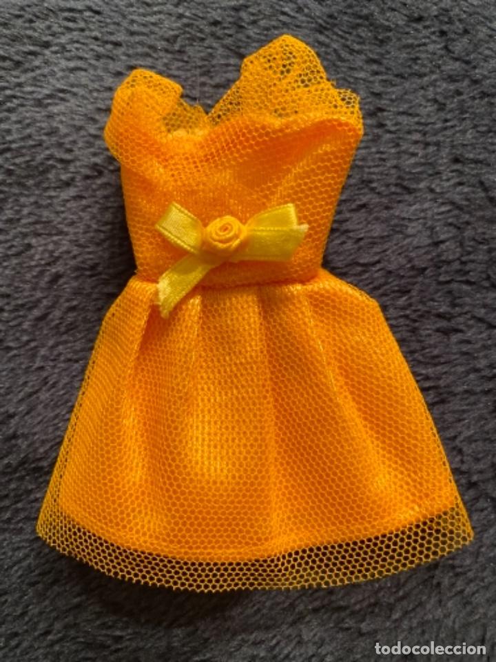 Barbie y Ken: TRAJE BARBIE AMARILLO - Foto 1