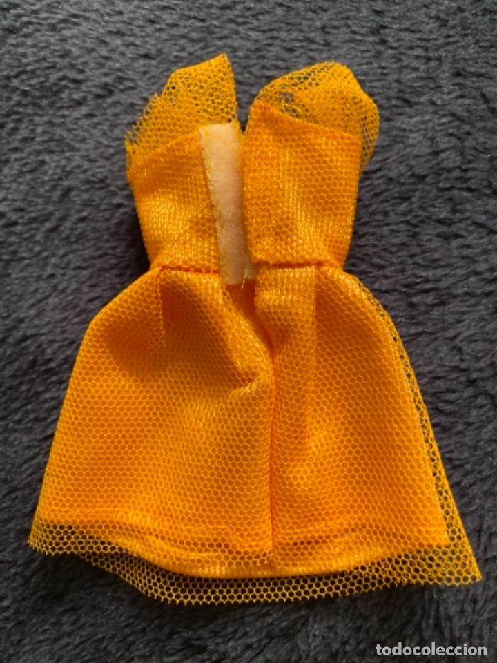 Barbie y Ken: TRAJE BARBIE AMARILLO - Foto 2