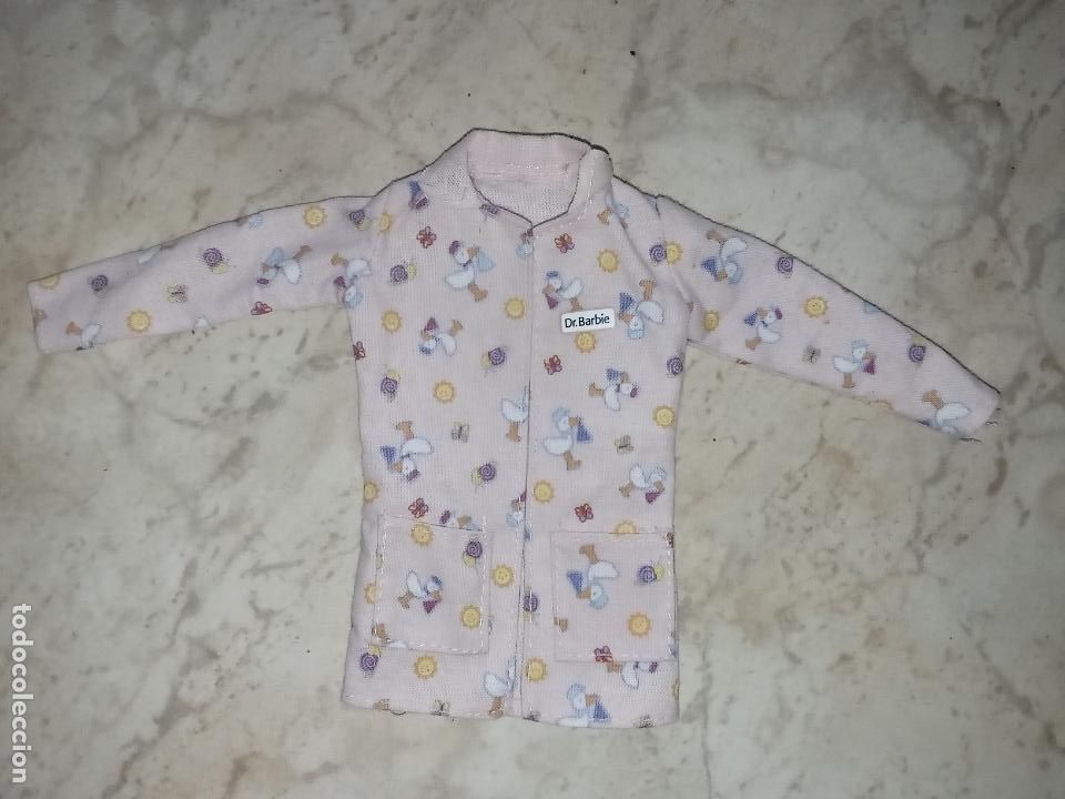 Barbie y Ken: Chaqueta de Mu&ntilde;eca Barbie - Foto 1
