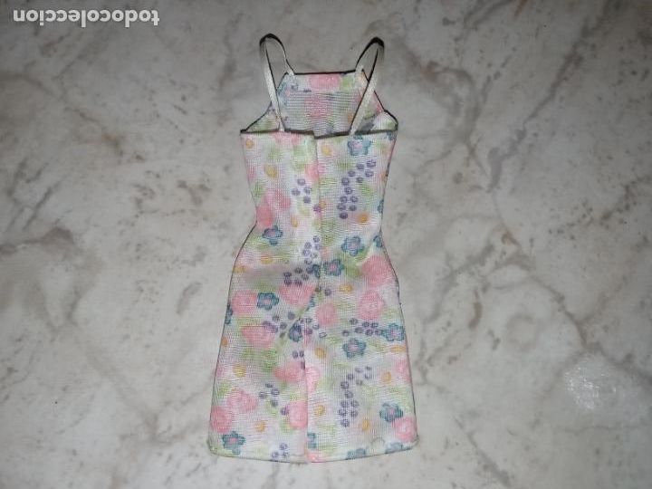 Barbie y Ken: Vestido de mu&ntilde;eca barbie - Foto 2