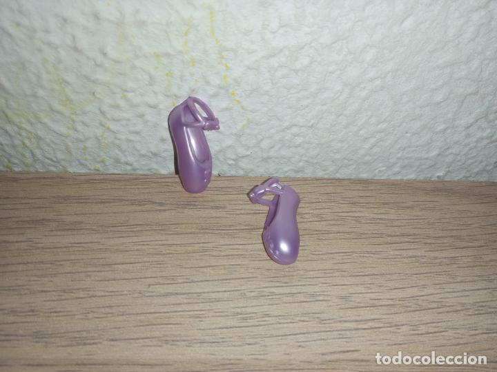 Barbie y Ken: Zapatos de Mu&ntilde;eca Barbie - Foto 2