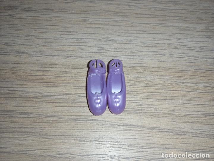 Barbie y Ken: Zapatos de Mu&ntilde;eca Barbie - Foto 3