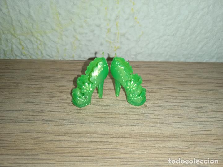 Barbie y Ken: Zapatos de Mu&ntilde;eca Barbie - Foto 1