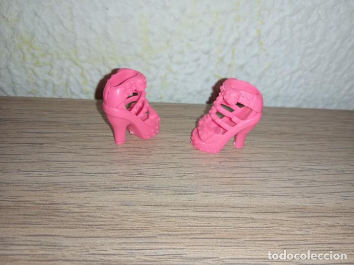 Barbie y Ken: Zapatos de mu&ntilde;eca Barbie - Foto 2