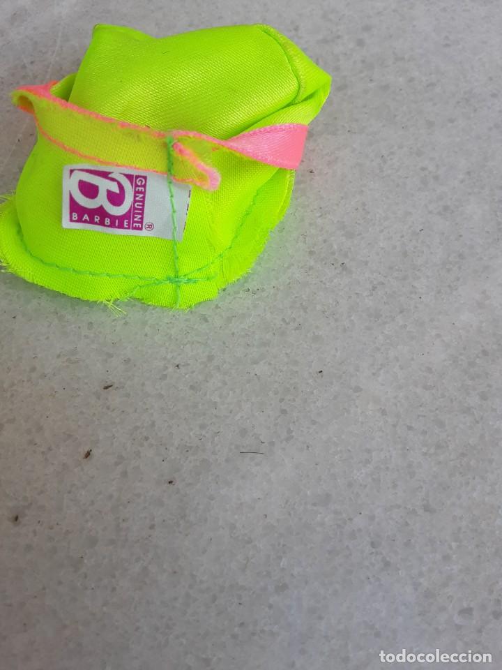 Barbie y Ken: Lote 4 gorros barbie - Foto 2