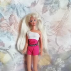 Barbie y Ken: PRECIOSO CONJUNTO DE MONO Y ZAPATOS PARA BARBIE O MUÑECA SIMILAR