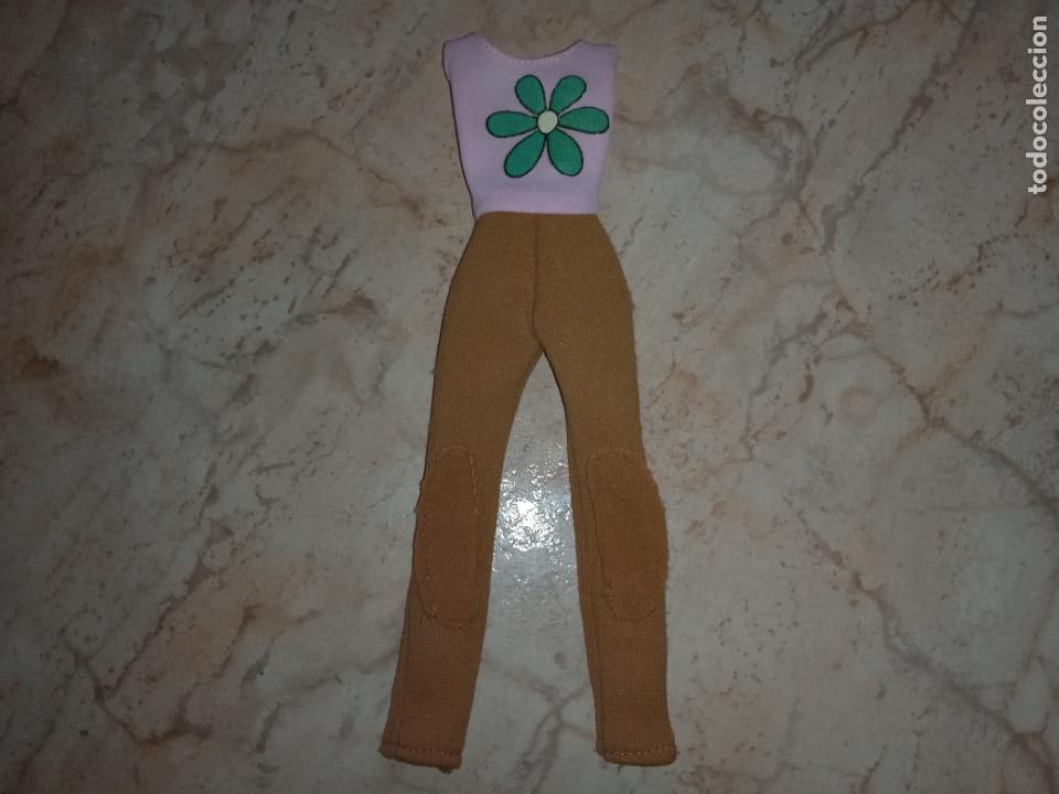 Barbie y Ken: Mono conjunto de mu&ntilde;eca barbie - Foto 1