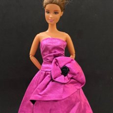 Barbie y Ken: VESTIDO LARGO BARBIE. Lote 268809769