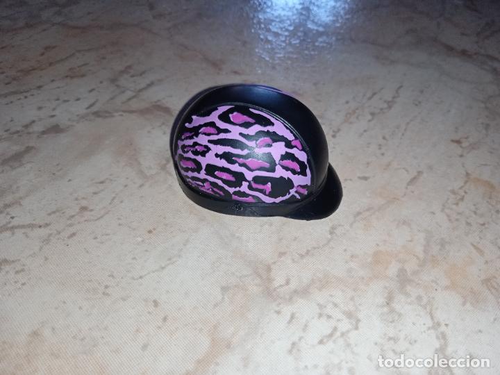 Barbie y Ken: Casco de mu&ntilde;eca Barbie - Foto 1