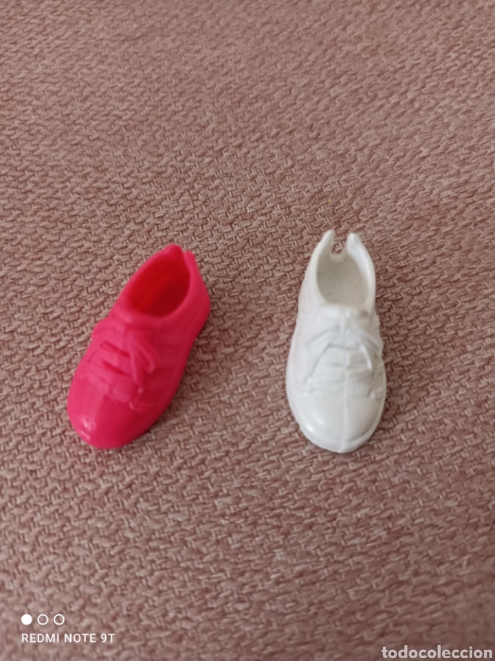 Barbie y Ken: Zapatillas mu&ntilde;eca Barbie - Foto 1
