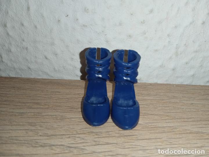 Barbie y Ken: Zapatos de mu&ntilde;eca barbie - Foto 2