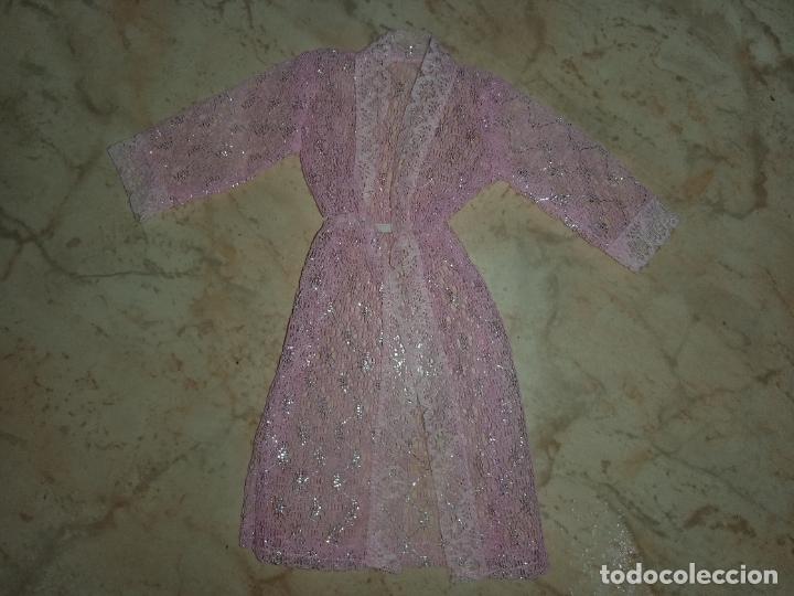 Barbie y Ken: Bata de mu&ntilde;eca Barbie - Foto 1