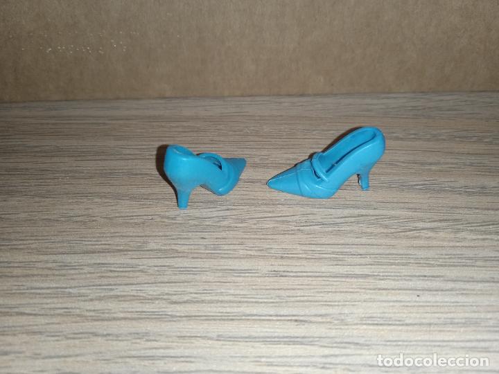 Barbie y Ken: Zapatos de Mu&ntilde;eca barbie - Foto 3