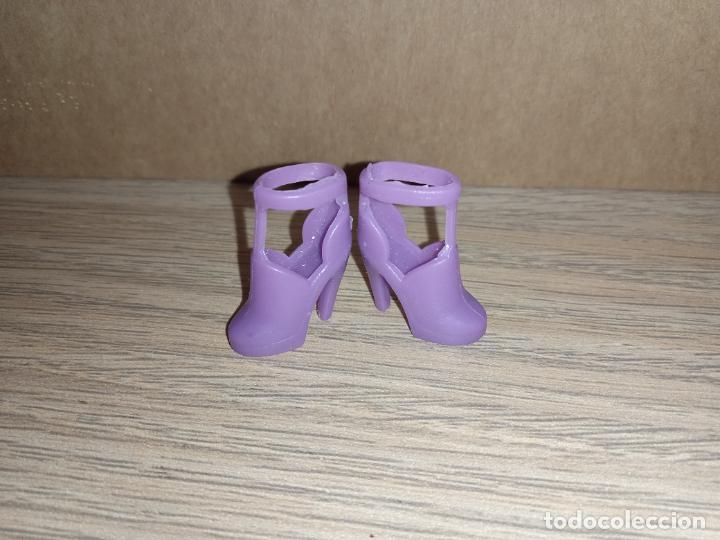 Barbie y Ken: Zapatos de mu&ntilde;eca Barbie - Foto 1