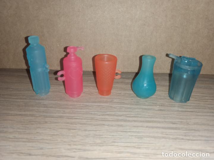 Barbie y Ken: Lote accesorios de mu&ntilde;eca Barbie - Foto 1