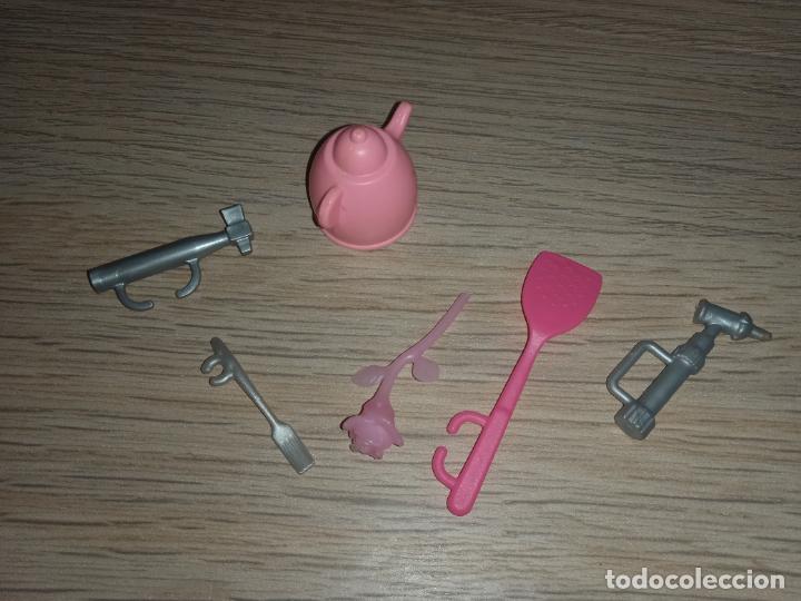 Barbie y Ken: Lote accesorios de mu&ntilde;eca Barbie - Foto 2