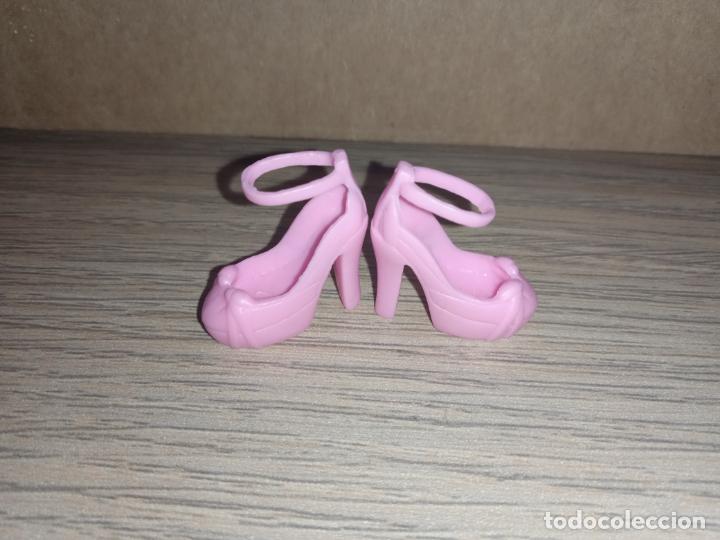 Barbie y Ken: Zapatos de mu&ntilde;eca Barbie - Foto 1