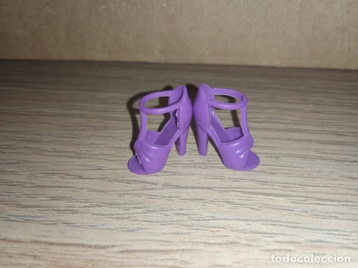 Barbie y Ken: Zapatos de mu&ntilde;eca Barbie - Foto 1