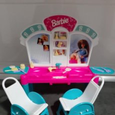 Barbie y Ken: SUPER SALON DE PELUQUERIA BARBIE AÑO 1994. Lote 295821683