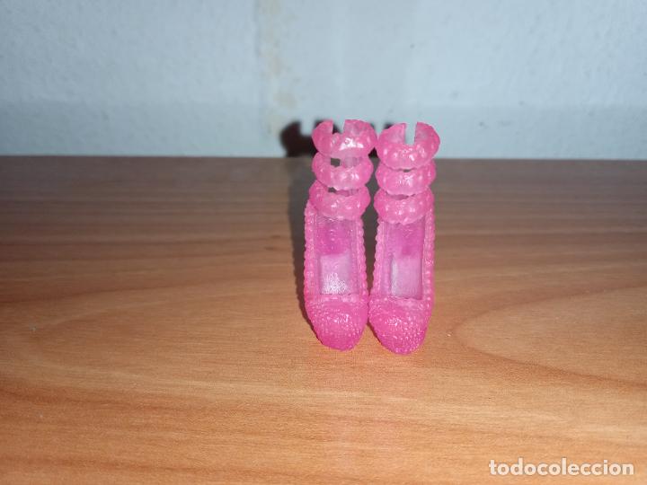 Barbie y Ken: Zapatos de mu&ntilde;eca Barbie - Foto 2