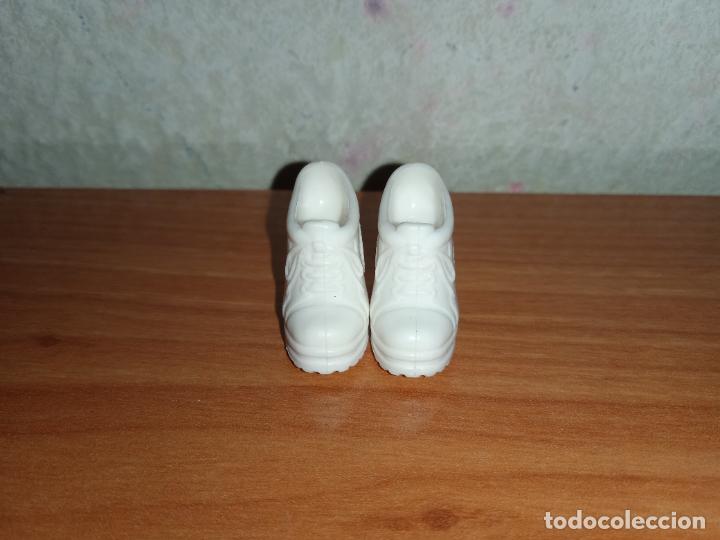 Barbie y Ken: Zapatos de mu&ntilde;eca Barbie - Foto 2