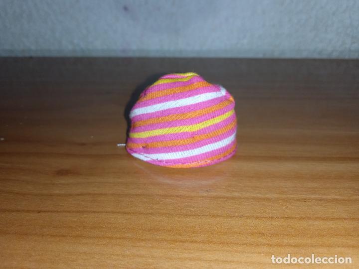 Barbie y Ken: Gorro de mu&ntilde;eca Barbie - Foto 2