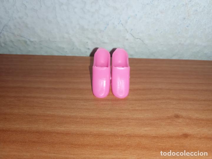 Barbie y Ken: Zapatos de mu&ntilde;eca barbie - Foto 2