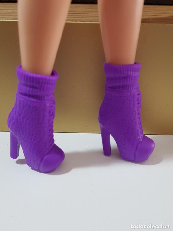 Barbie y Ken: Zapatos, botines, barbie - Foto 1