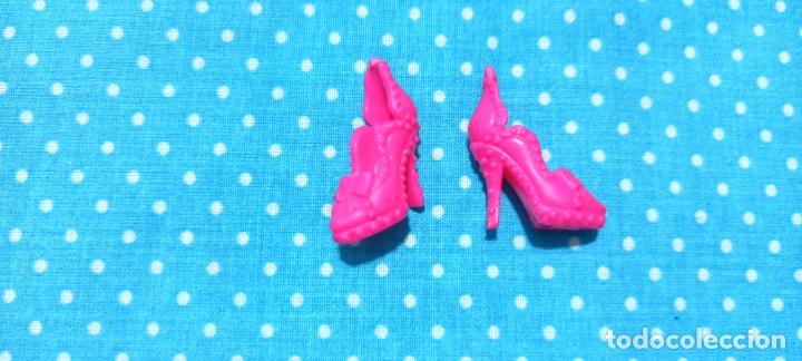 Barbie y Ken: Zapatos Barbie - Foto 1