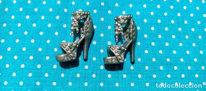 Barbie y Ken: Zapatos Barbie - Foto 1